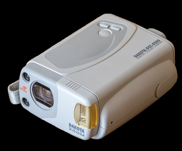 Ritz Quantry Ray Enterp;rises Dakota DCC 9500 digital camera