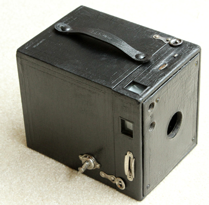 kodak brownie no. 3, model b box film camera 1920