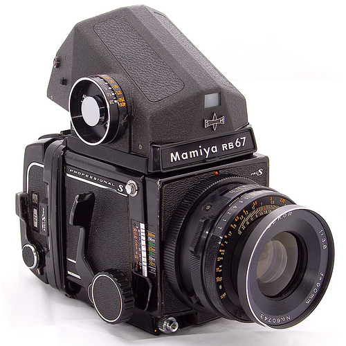 mamiya rb67 vintage medium format film camera available with kodak 463c and 465m digital backs 1974