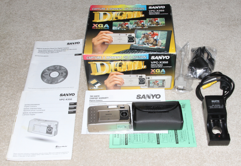 Sanyo VPC-X350 digital camera kit
