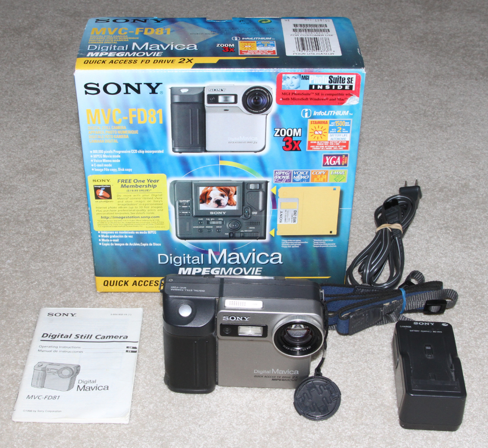 Sony Mavica MVC-FD81 digital camera kit
