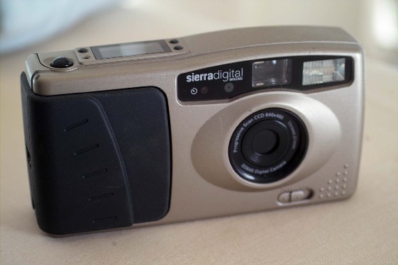 SierraImagingSD640, epson photopc, sanyo vpc-g1 digital camera 1996